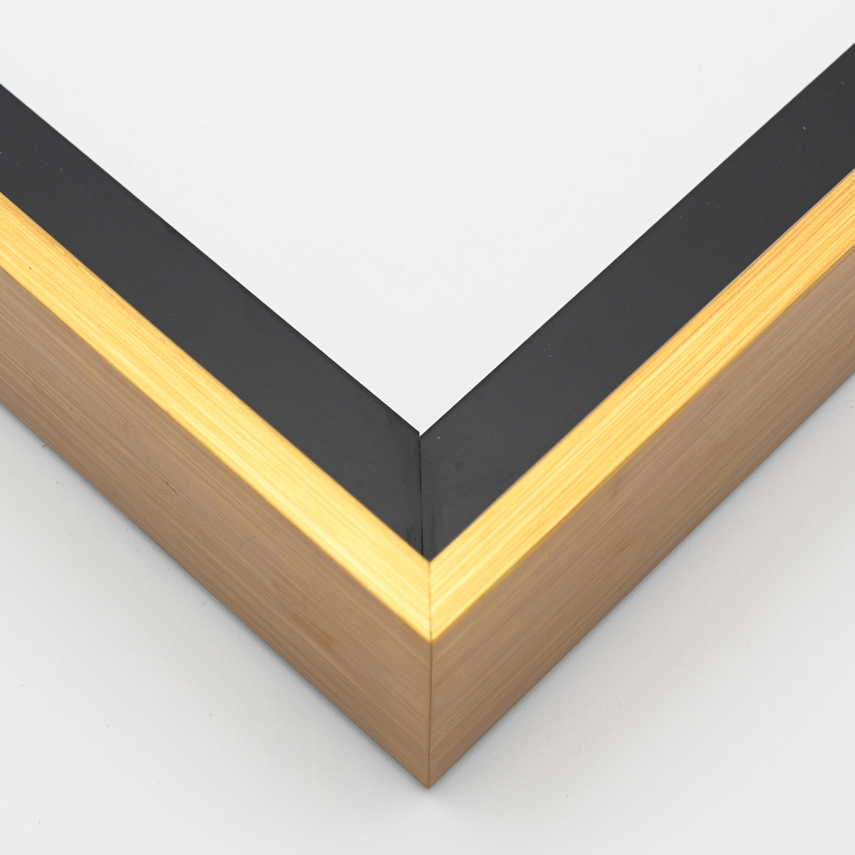 picture Frame 317-30 GOLD FLOATING FRAME 