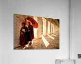 Jeunes moines bouddhistes au temple Acrylic Print