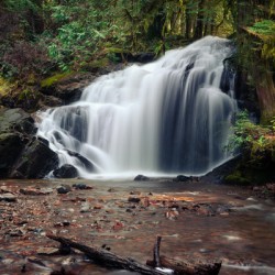 [British Columbia] Homesite Creek Falls