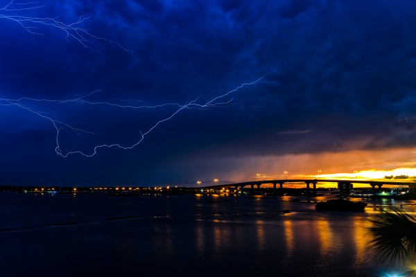 Lightning 1693 by Rob Clements