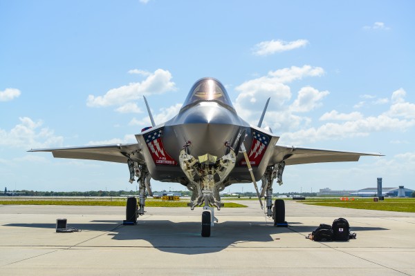 F-35 Lightning 6477 by Rob Clements