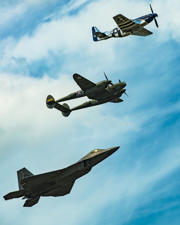 Heritage Flight 7850 by Rob Clements
