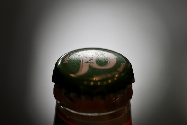 J2O bottle top Print