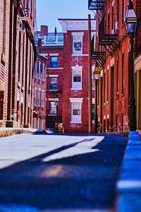 Stillness Between the Bricks