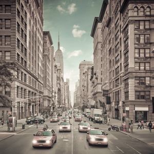 NEW YORK CITY 5th Avenue Traffic | urban vintage style