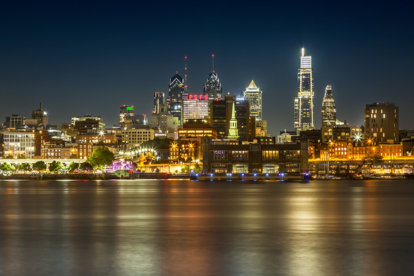 Impressive Philadelphia skyline with Delaware River Print