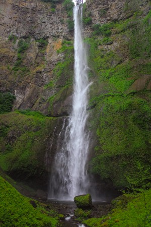 Full Upper Multnomah Falls