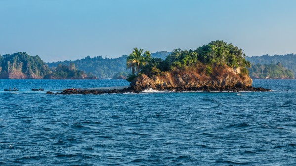 Isla Granito de Oro by Nicholas