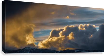 Storm Coming Canvas Print