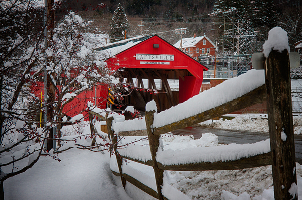 Taftsville covered Bridge VT in Winter Print