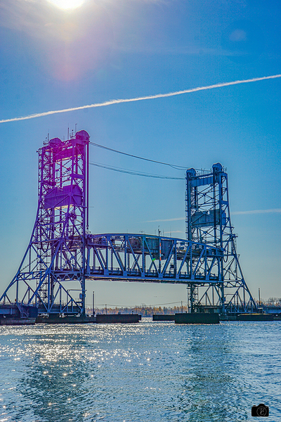 Le Pont Larocque en action Print