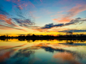 Colorful sunrise by Genevieve Gagnon