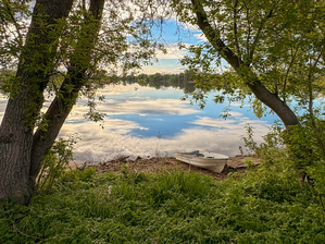 Between heaven and earth - Landscape by Genevieve Gagnon