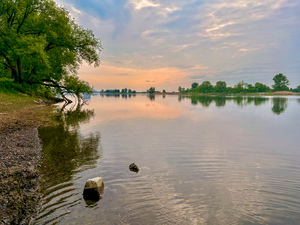 Soft sunrise by Genevieve Gagnon