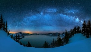 Starry night over the Crater Lake