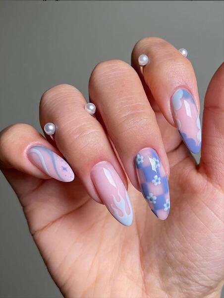 Cloud Nails by Chaya Shurkin