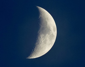 Waxing crescent 