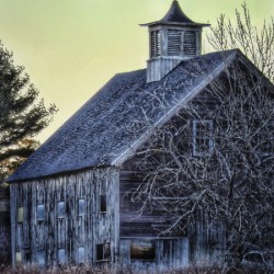 Highland Road Barn - Maine Country Wall Art