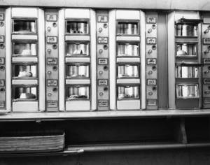 1940s AUTOMAT CAFETERIA VENDING MACHINE PASTRIES 173378