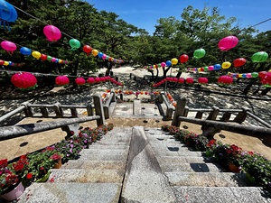 Temple Stairs