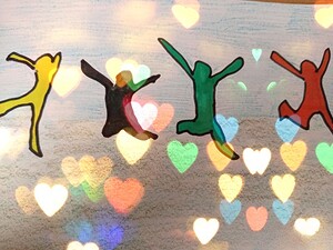 FIGURE CELEBRATE HEARTS