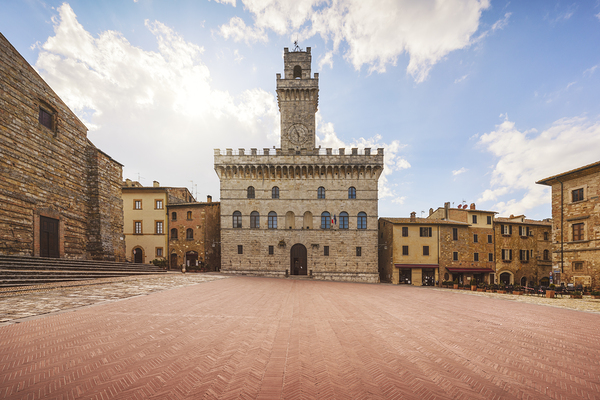 Piazza Grande and Palazzo Comunale of Montepulciano. Tuscany Print