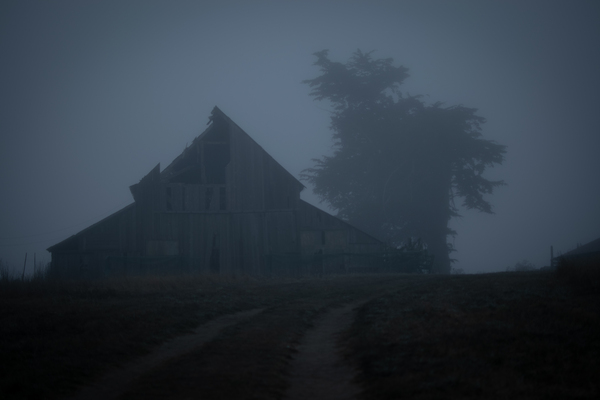 Pioneer Barn by Noah Chapman