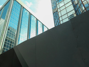 Verre et beton by Jesse Roussel