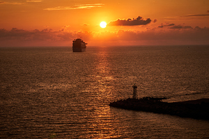 Diamond Princess Sunset