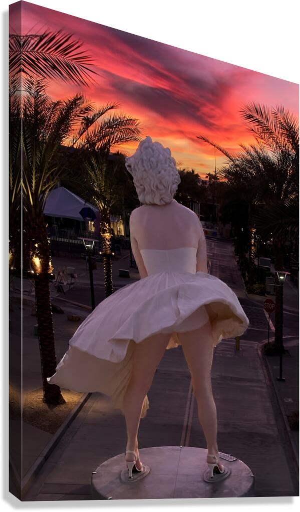 Palm Springs Statue Observing Sunrise Canvas Print
