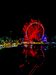Night Lights of La Grande Roue
