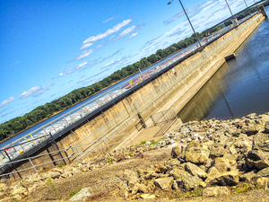 Mississipi Lock and Damn 7