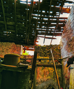 Falling Roof and Glowing Walls