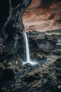 Kvernufoss Dusk