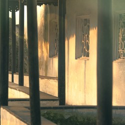 	Chinese architecture with sunbeams