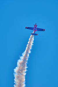 Stunt Pilot-Rob Holland-2
