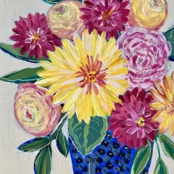 Yellow dahlia