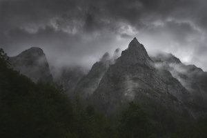 Mountain 7 W