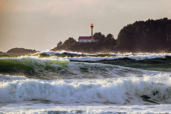 Stormy Lennard Lighthouse by Devorah Reeves Photography