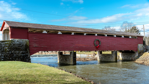 Wehrs Covered Bridge Holiday Wreath Daytime