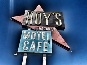 Roys Motel -distressed look