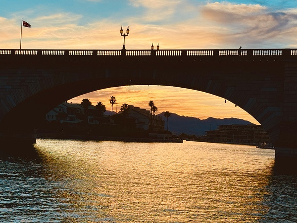 London Bridge by Leslie Affeldt Photography