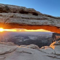 Sunrise at Mesa Arch