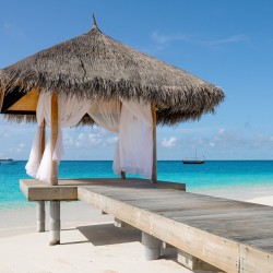 Romantic Hut with Light Ocean Breeze. Maldives 