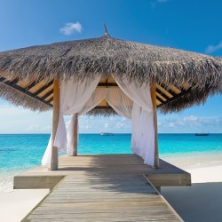 Romantic Hut with Light Ocean Breeze