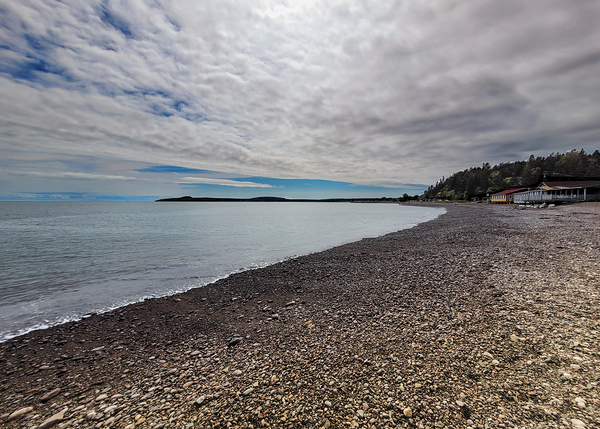 Fundy Bay Roky Beach by Toozastro