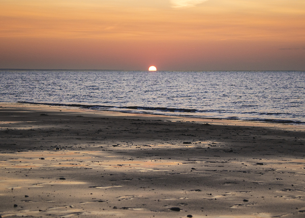 Murray Beach Sunrise - Sunset Splendour by Toozastro