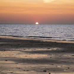 Murray Beach Sunrise - Sunset Splendour