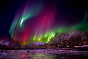 Northern Lights over Leknes 2