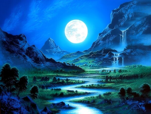 600_Ravendr4_Bright_Full_Moon_